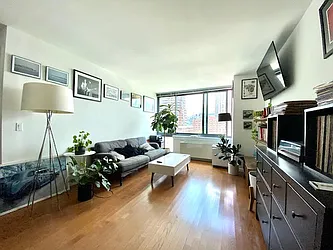 Rented by Nest Seekers International