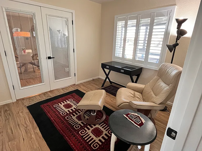 1309 E Julie Dr — Photo 8