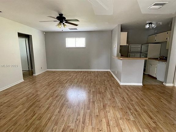 5th image of 20 Crossings Cir APT F