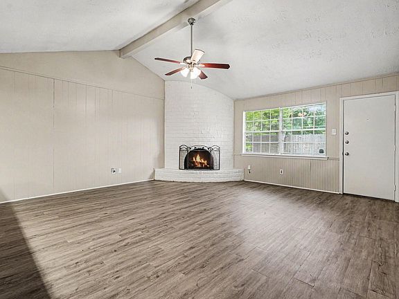 4th image of 10323 Sagerock Dr