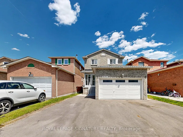 1634 Fairfield Cres #MAIN — Photo 33