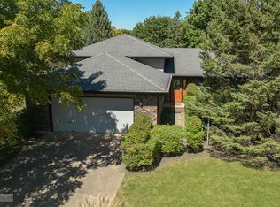1114 Rushwood Ave, Shorewood, IL