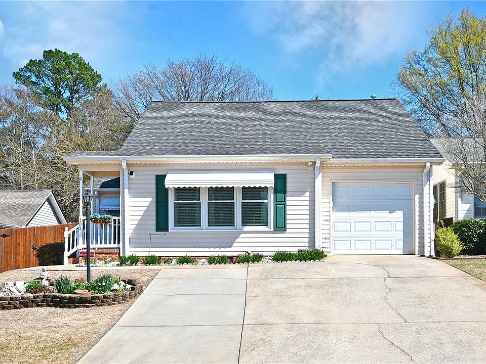 1st image of 103 Baldwin Pl