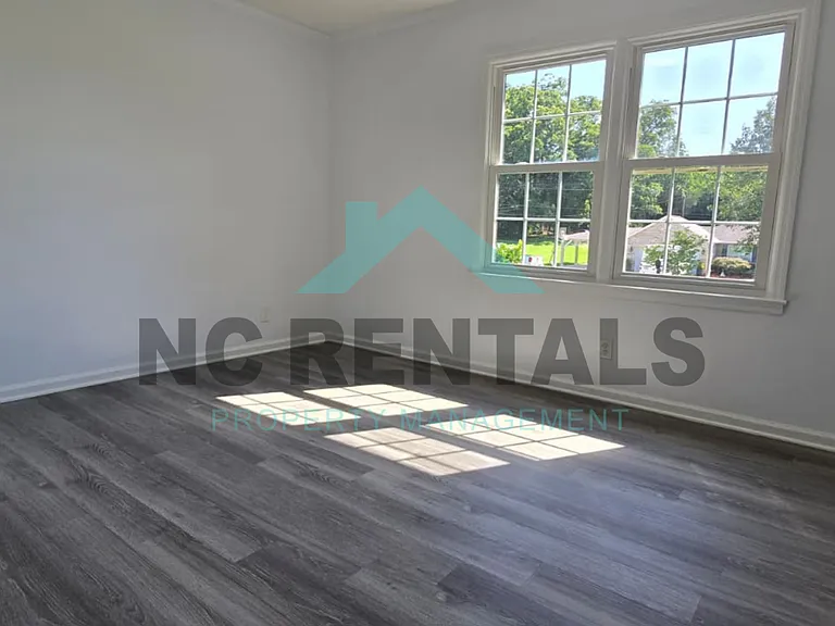 165 Hawkins Loop — Photo 11