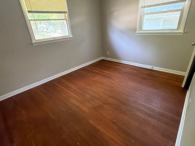 81 Williams Blvd — Photo 4