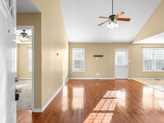 2nd image of 500 Cedar Valley Dr