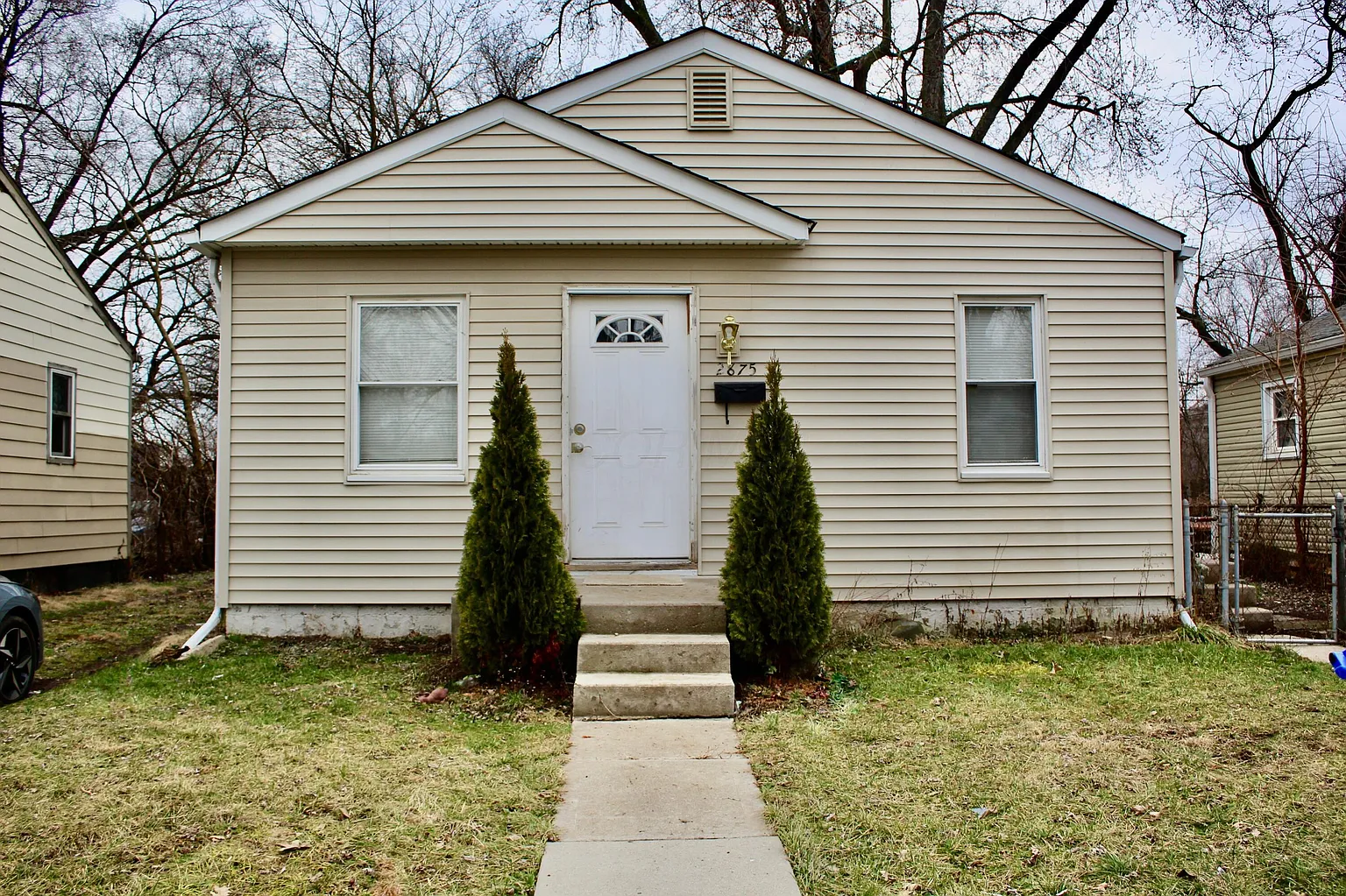 2875 E 6th Ave photo 1