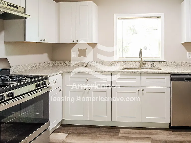 1583683_007_wm_-_kitchen_13181389.jpg