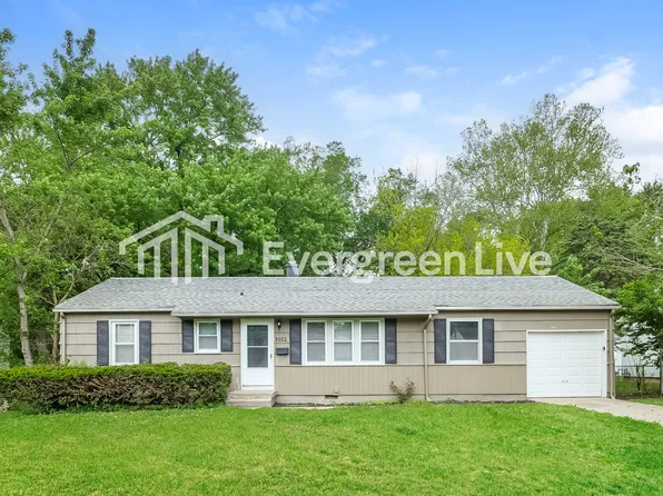 9012 E 73rd St, Raytown, MO 64133