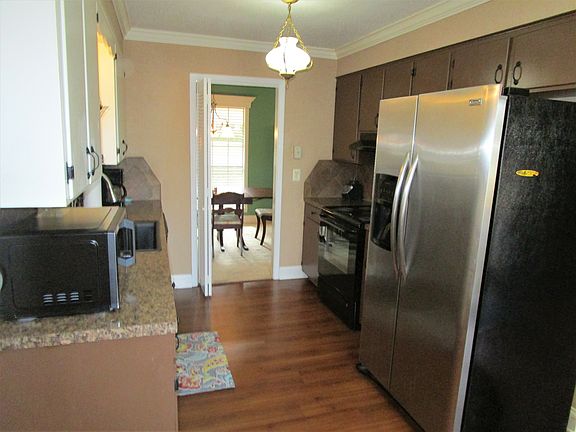 2nd image of 1512 Karen Cir