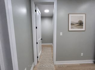 10 Robins Ave #3, Hamilton, ON L8H4M7