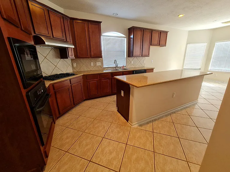 503 Nadia Way — Photo 16