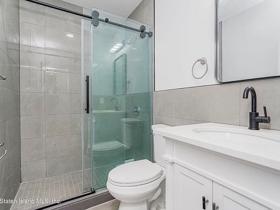 5th image of 32 Remsen St #1