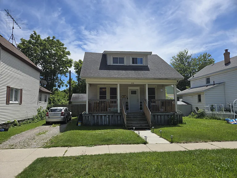 1118 Scott Ave #1 — Photo 1