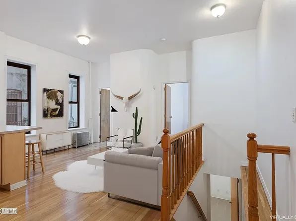 209 21st Street image 1 of 11