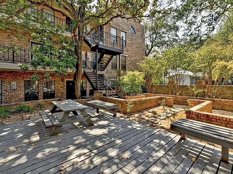 2801 Rio Grande St #106 — Photo 1