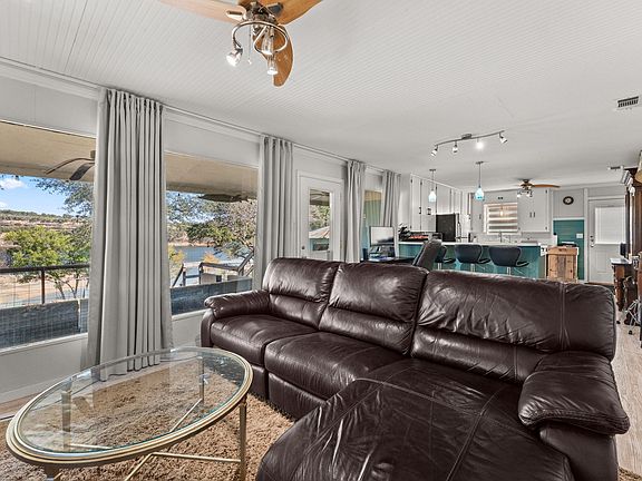 5th image of 1327 Lake Shore Dr