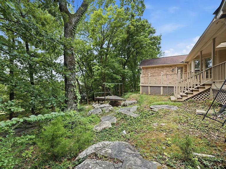 815 Baylor Dr SE — Photo 10