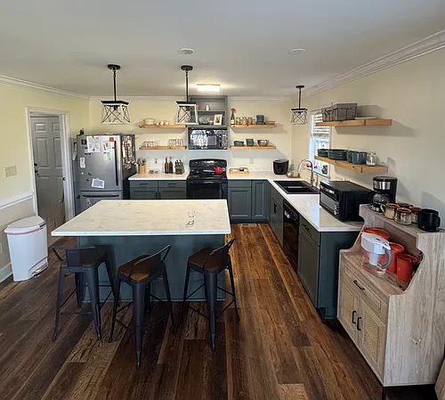 47 Ascott Cir Photo 1