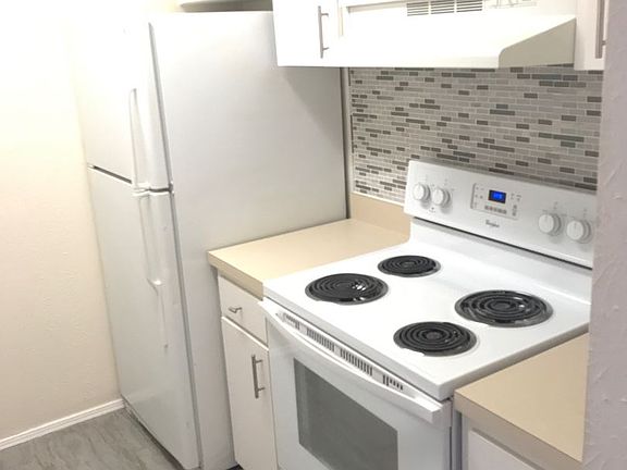 3rd image of 115 S Lois Ave APT 207