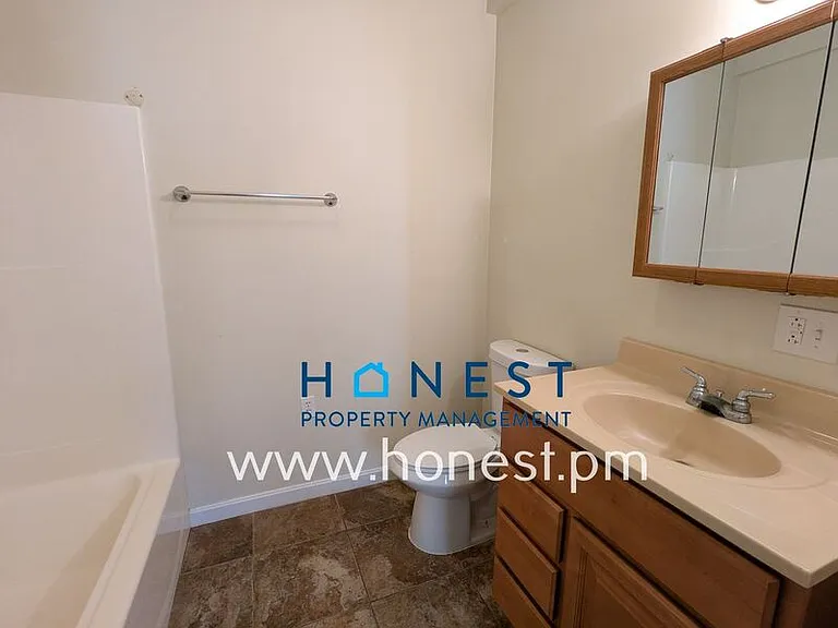 1635 Lewiston Rd #9 — Photo 16