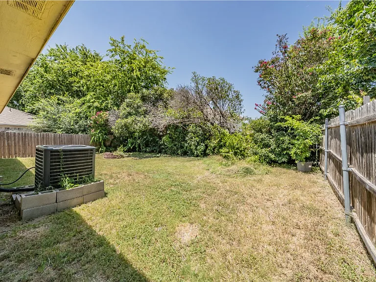 8125 Rambler Rose St — Photo 35