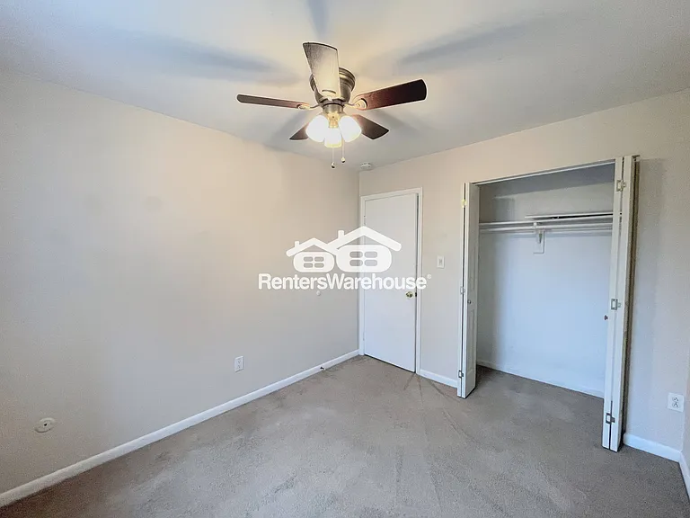 5629 Banbury Ct — Photo 21