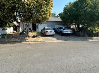 140 Oak Manor Ct, Ukiah, CA 95482