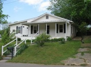 303 Locust St, Greeneville, TN 37745