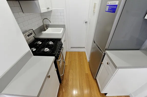 Rented by Aether Property Group | media 7