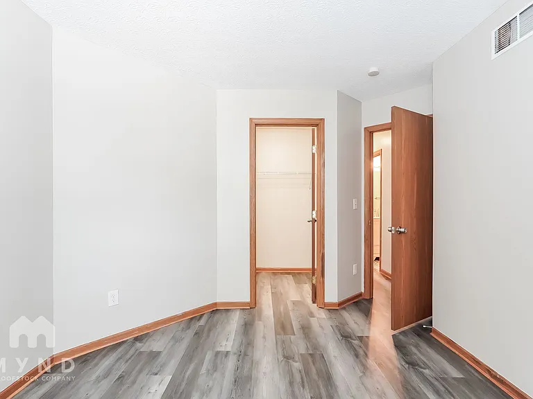 5038 Rolling Rock Ct — Photo 17