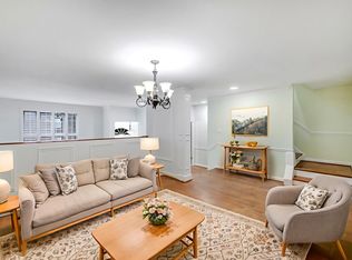 1427 McLean Mews Ct, Mc Lean, VA 22101