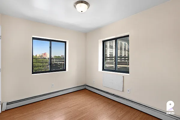 Rented by REZI | media 4