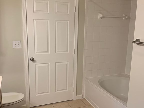 5th image of 12941 Centre Park Cir APT 122
