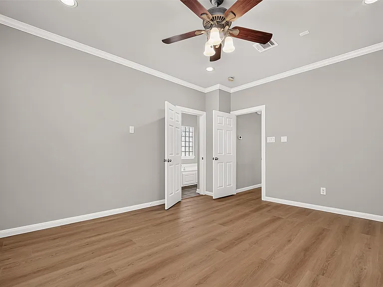 1513 Roy St — Photo 35