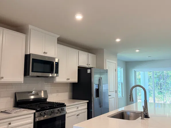 651 Savinwood Trl NE, Bolivia, NC 28422
