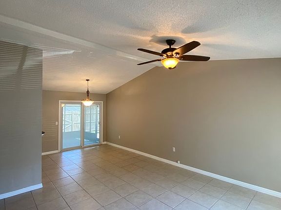 3rd image of 804 E Orchid Ave