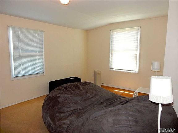 4th image of 352 William St