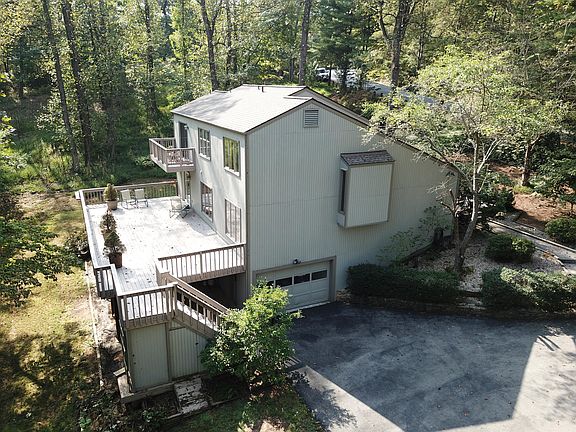 4th image of 5744 Bridlewood Dr