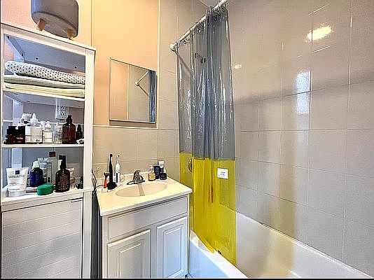 3rd image of 37 Orchard St #10A
