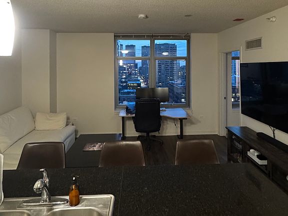 2nd image of 365 N Jefferson St APT 1606