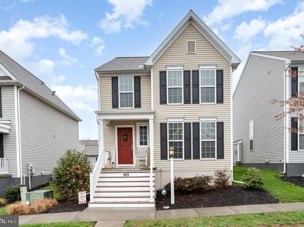 308 Berry St, Mount Joy, PA 17552