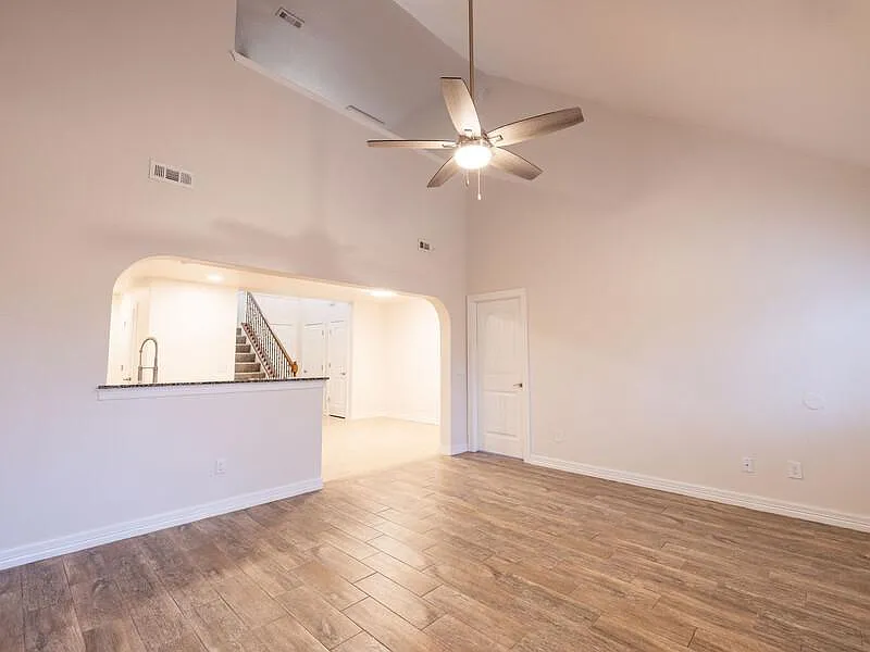 15th Place Townhomes — Photo 4