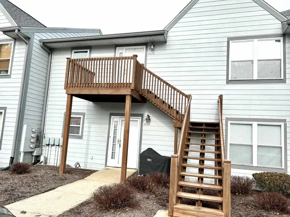 9628 S Bay Pointe Ct #8, Bloomington, IN 47401