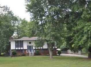 5609 Outer Dr, Knoxville, TN 37921