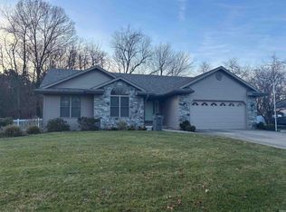 1615 Evergreen Pl, Elkhart, IN 46514