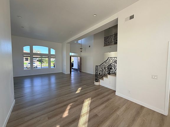 5th image of 5784 Johnston Pl