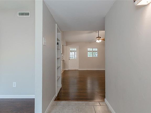 3rd image of 5014 Overcrest Dr
