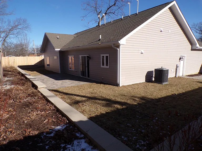 33476 N Evergreen Dr — Photo 4