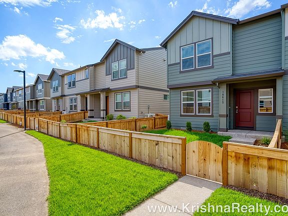 3rd image of 10615 NE 120th Pl